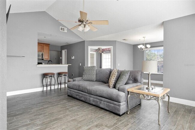 Building Photo - 660 Youngstown Pkwy