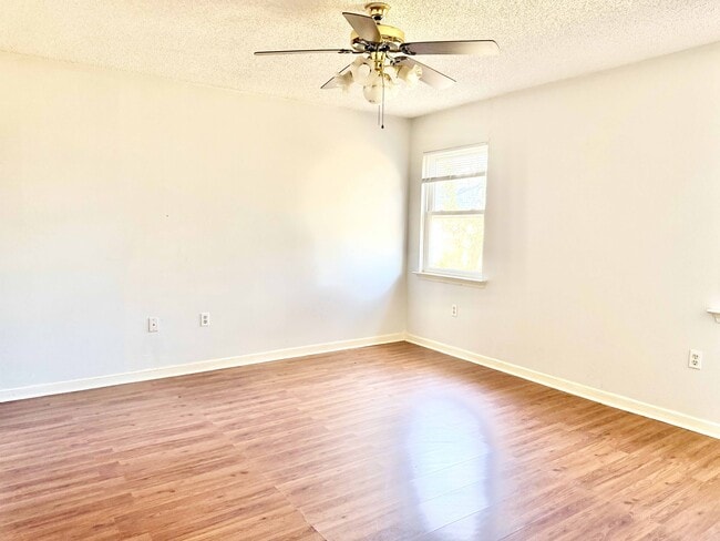 Building Photo - 11151 Stanley Aubin Pl