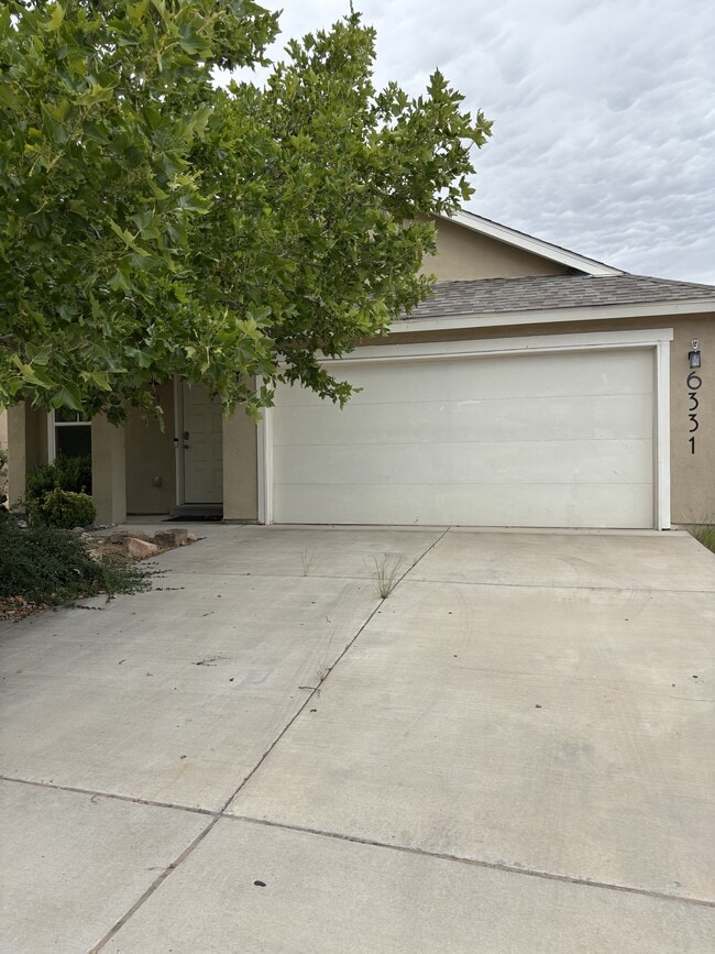 Primary Photo - 6331 Avenida Madrid NW