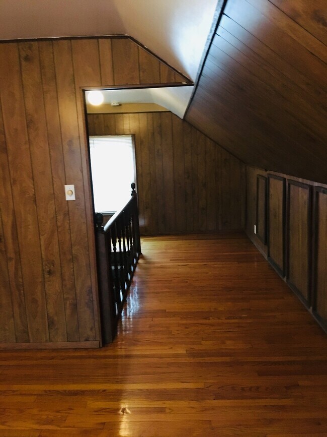 Building Photo - 3 Bedroom Bungalow in Eastpointe, MI - Sec. 8 OK