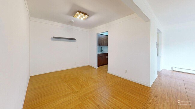 Building Photo - 1225 Island Dr
