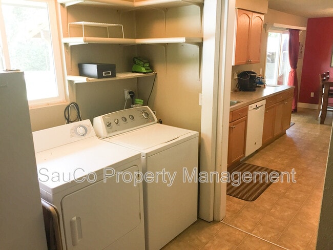 Building Photo - 22120 S Leslie Ave