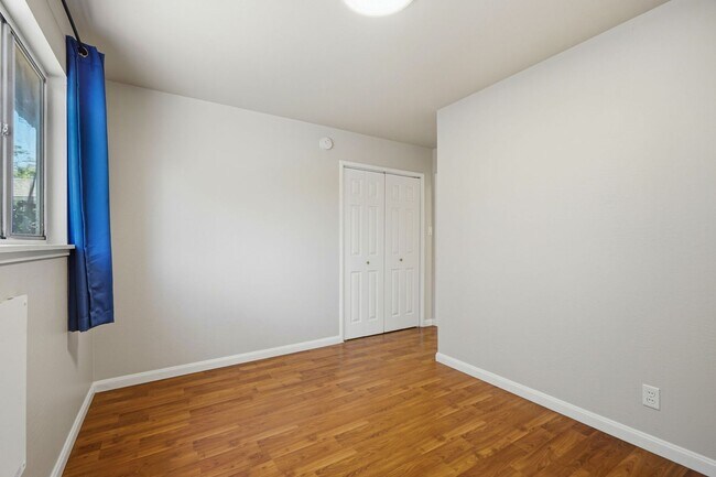 Building Photo - Beautiful Spacious 3-bedroom 1.5-Bath Home in Concord!