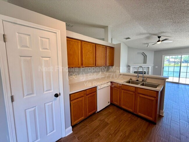 Building Photo - 3139 Mountain Ash Rd E