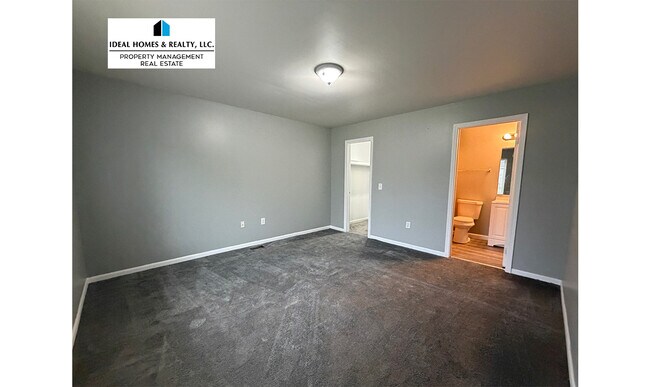 Building Photo - 5466 Country Hearth Ln