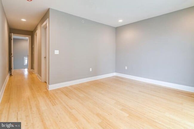 Building Photo - Fishtown Townhome