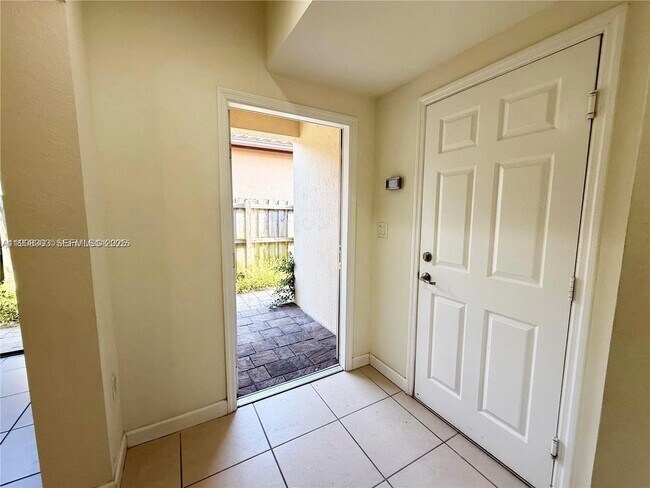 Building Photo - 3472 SE 3rd St