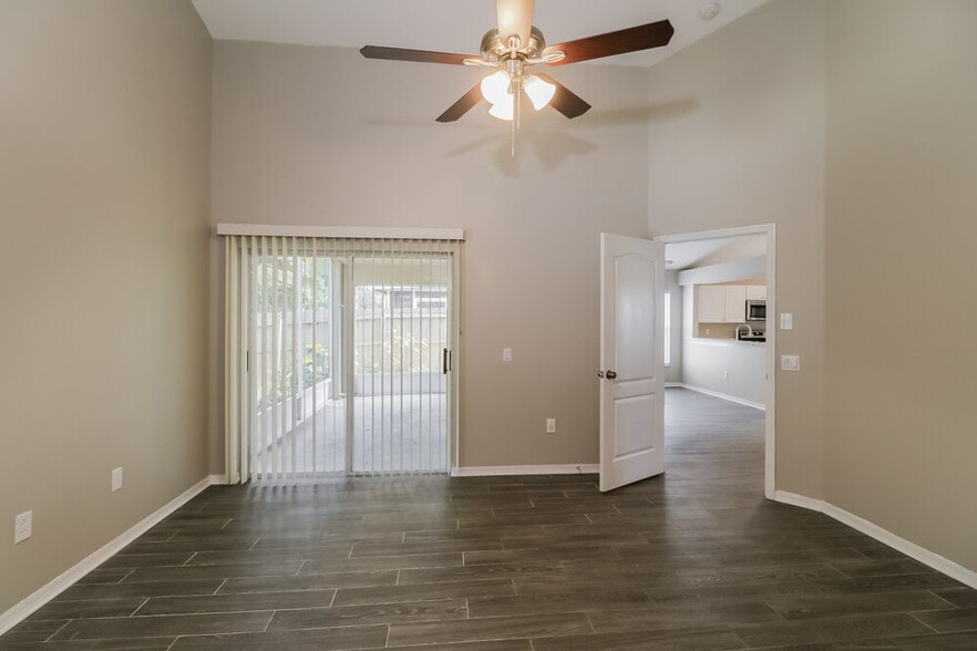 Building Photo - 29429 Birds Eye Dr