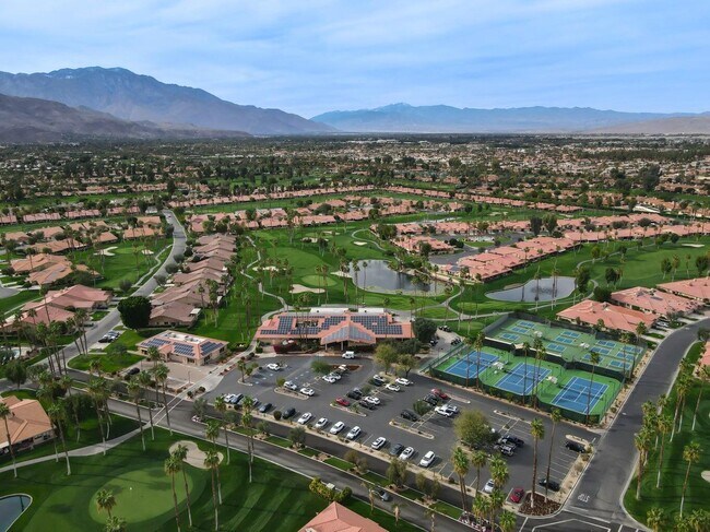 Building Photo - 99 Conejo Cir