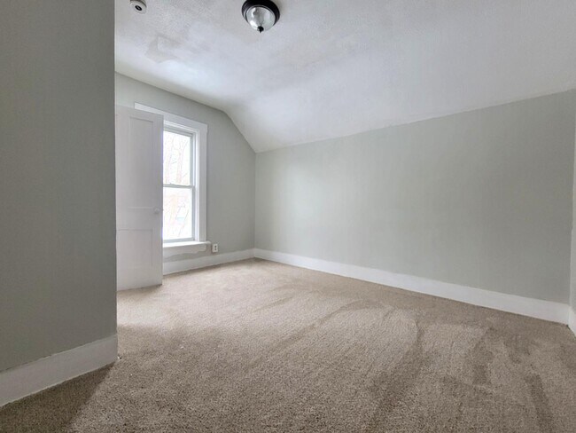 Building Photo - 320 Crosby St