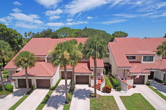 Building Photo - 204 Sea Oats Dr
