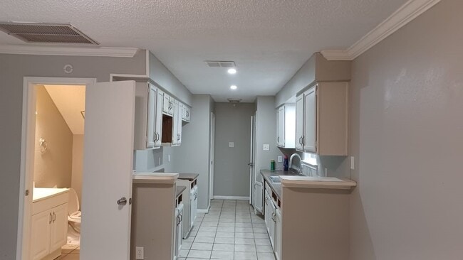 Building Photo - 11315 Lands End Cir