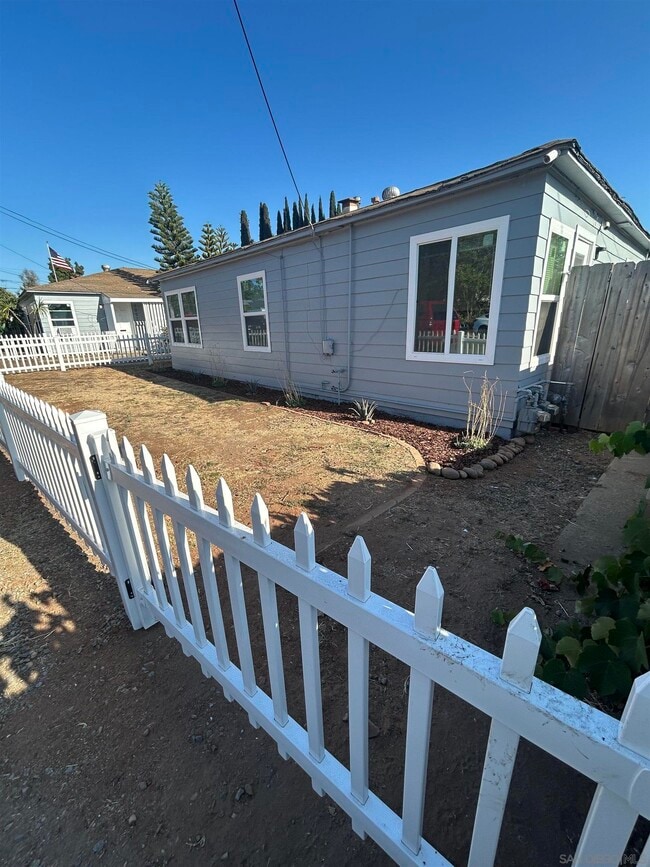 Building Photo - 7041 Stanford Ave