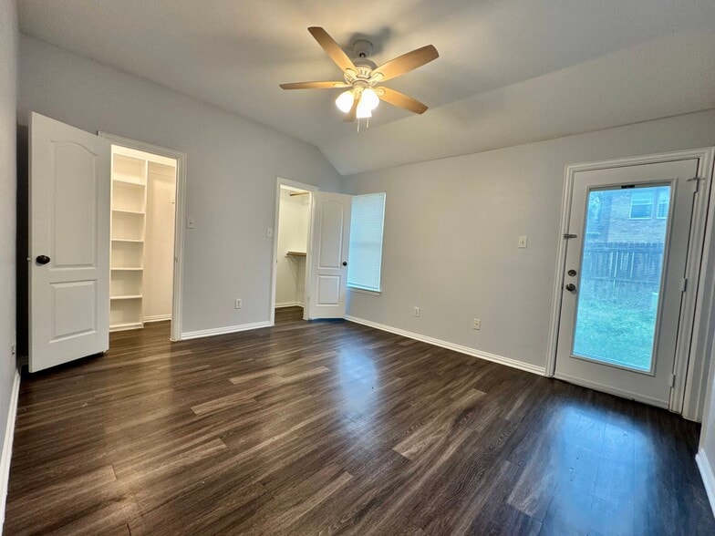 Building Photo - 5832 Swords Dr