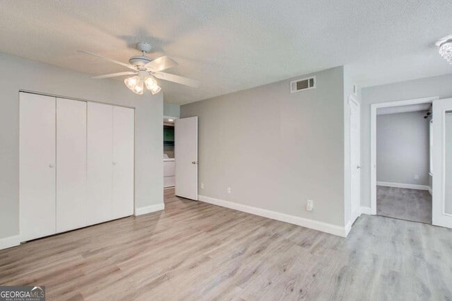 Building Photo - 1603 Huntingdon Chase