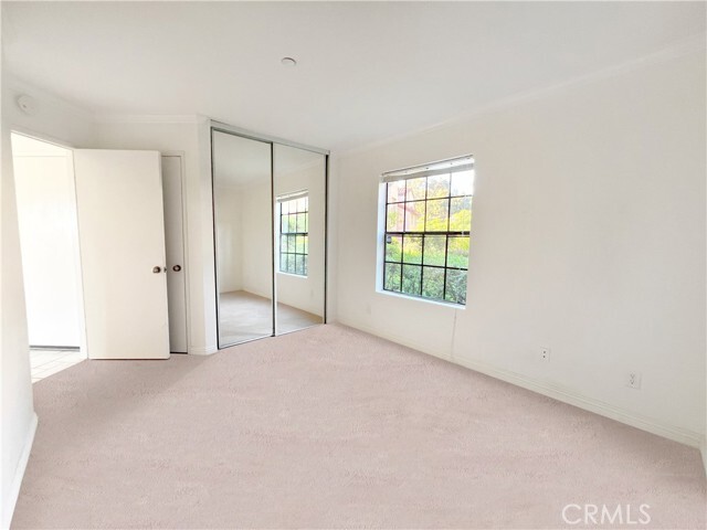 Building Photo - 1074 Calle Del Cerro