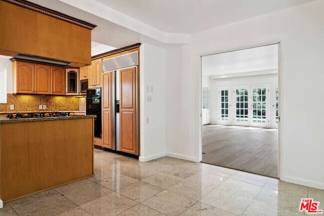 Building Photo - 3401 Alginet Dr