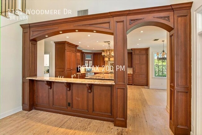 Building Photo - 1181 Woodmere Dr