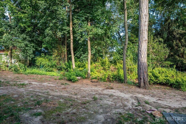 Building Photo - 7 Quail Run Dr