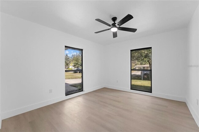 Building Photo - 607 Dunblane Dr