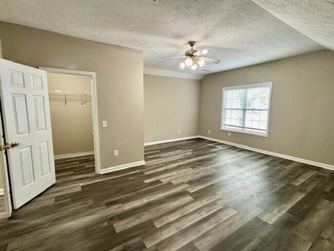 Building Photo - 3484 Shady Woods Cir