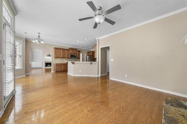 Building Photo - 130 Candler Ct