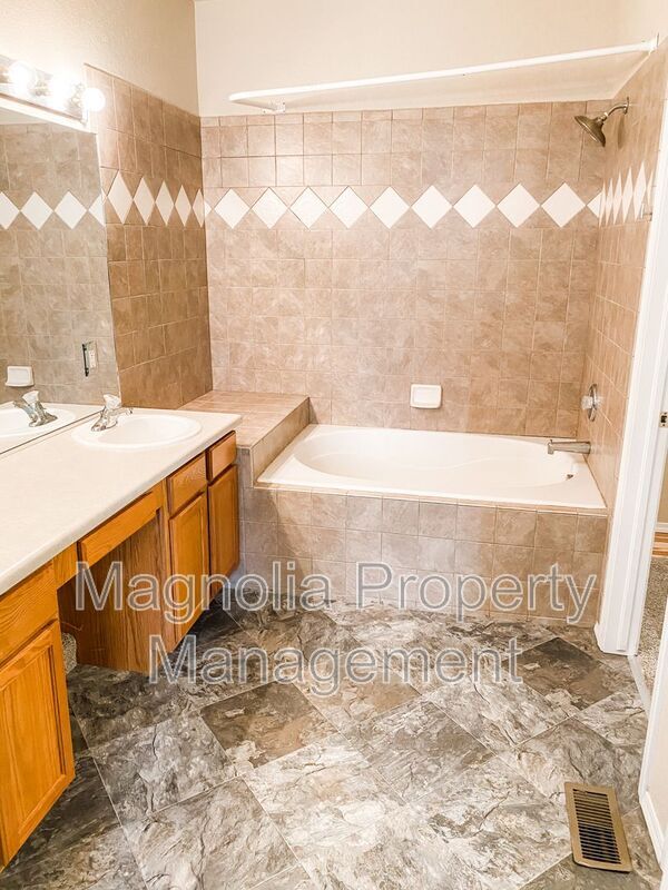 Building Photo - 4734 Sand Mountain Point