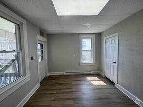 Building Photo - 514 Harrison Ave