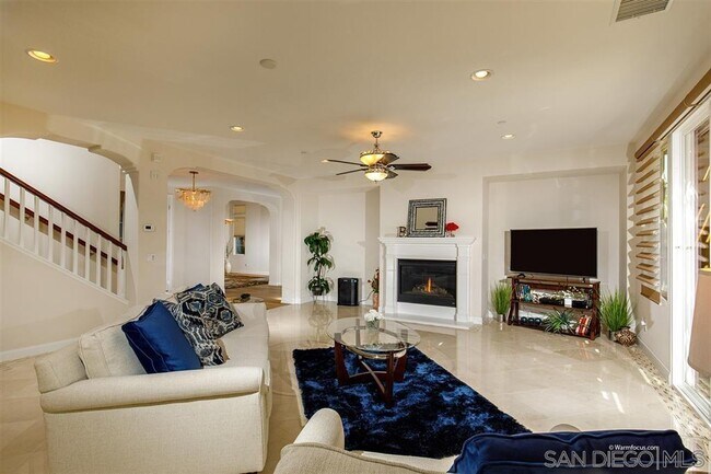 Building Photo - 1679 Buena Vista Way