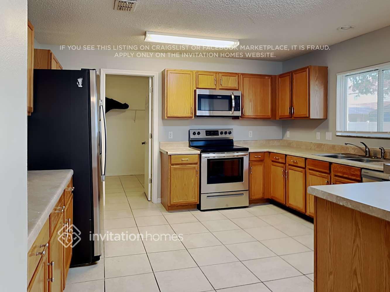 Building Photo - 1440 Blue Sky Way