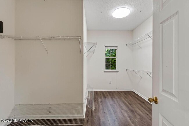 Building Photo - 6222 Edenfield Rd