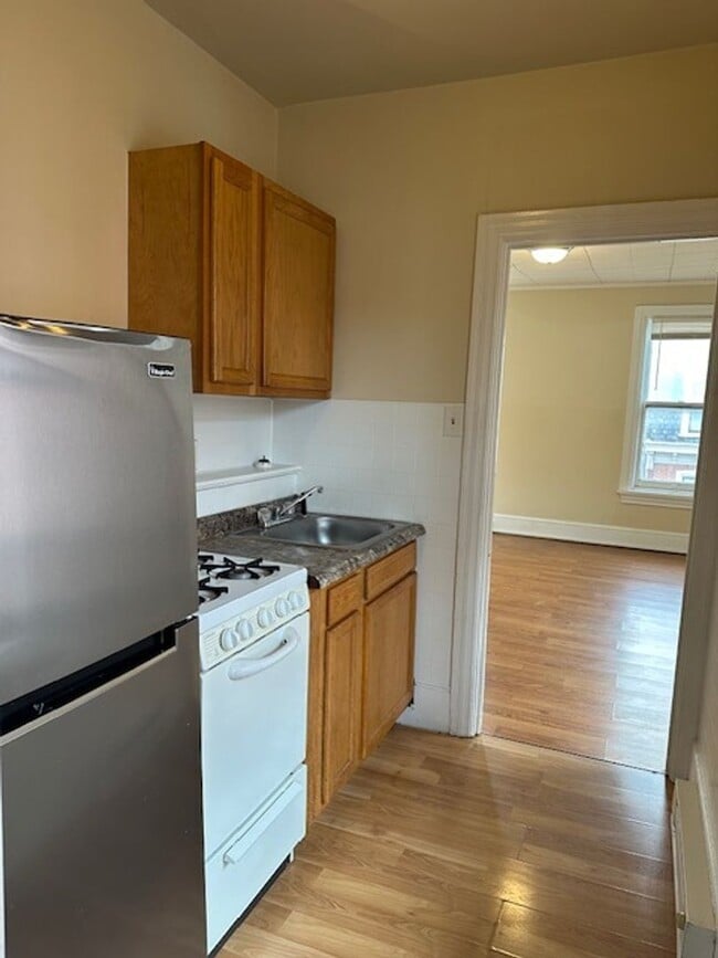 Building Photo - 122 South St