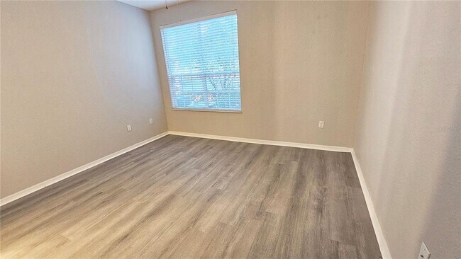 Building Photo - 9018 Lake Chase Island Way