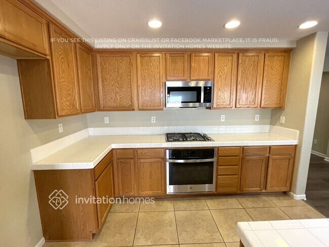 Building Photo - 2671 Nicolson Cir