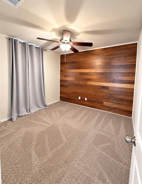 Building Photo - 371 Housefinch Loop