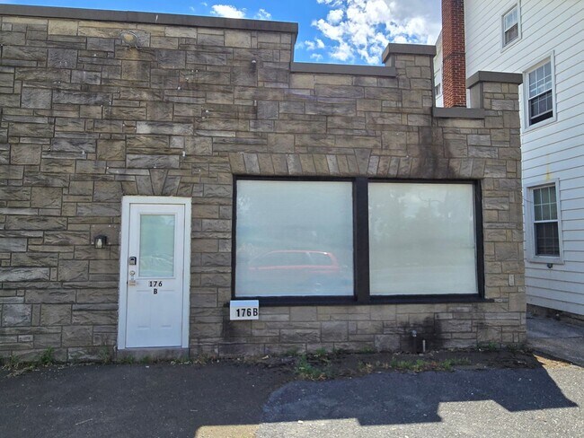 Building Photo - 180 W. Main St.