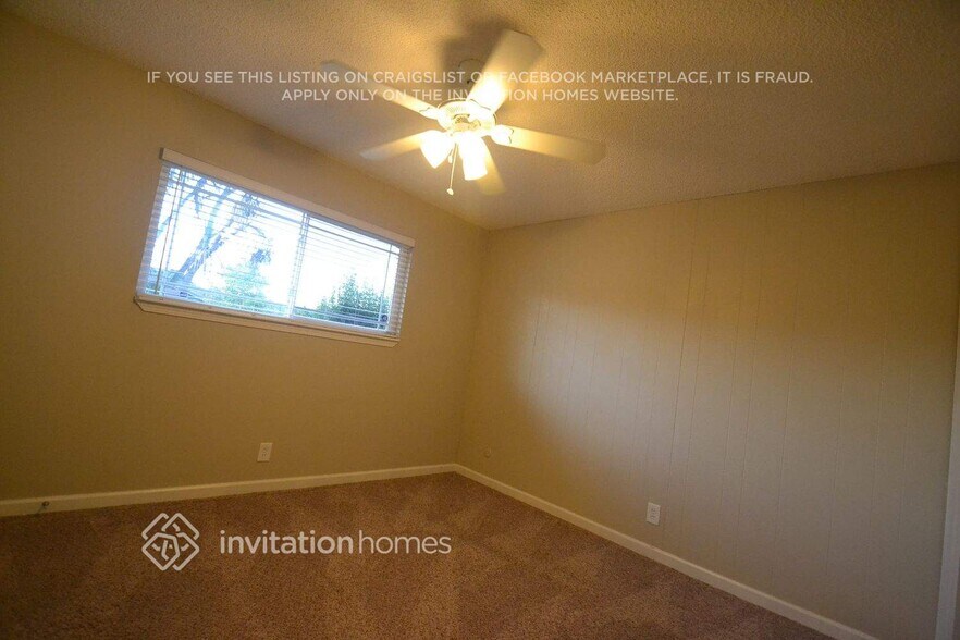 Building Photo - 1110 Loyola Way