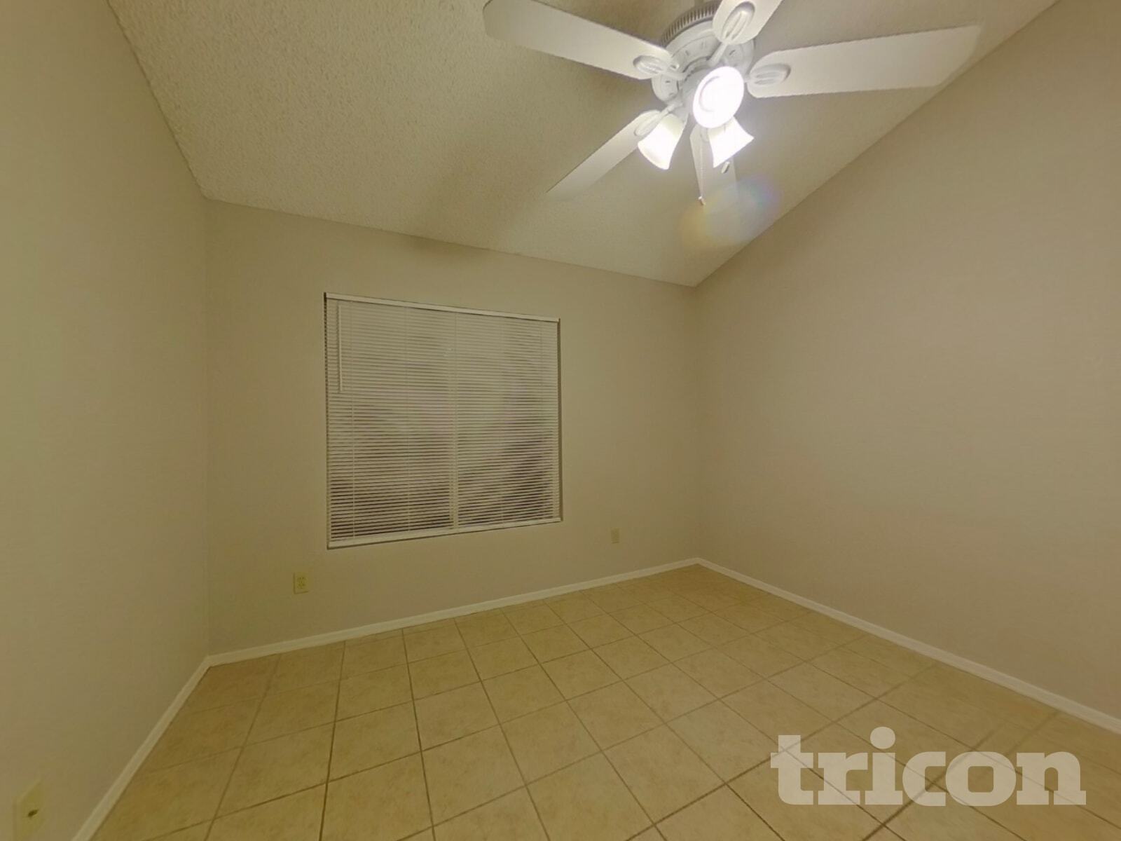 Building Photo - 1313 N Avoca