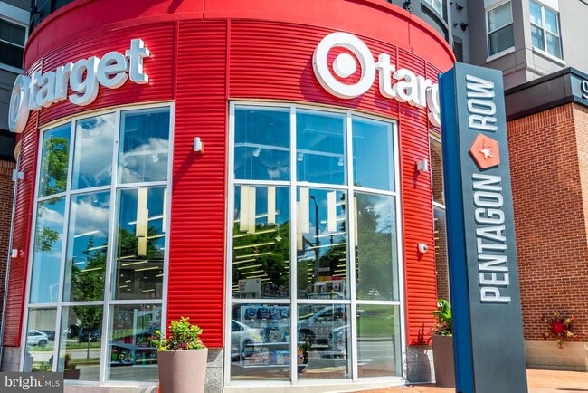 Building Photo - 1300 Army Navy Dr