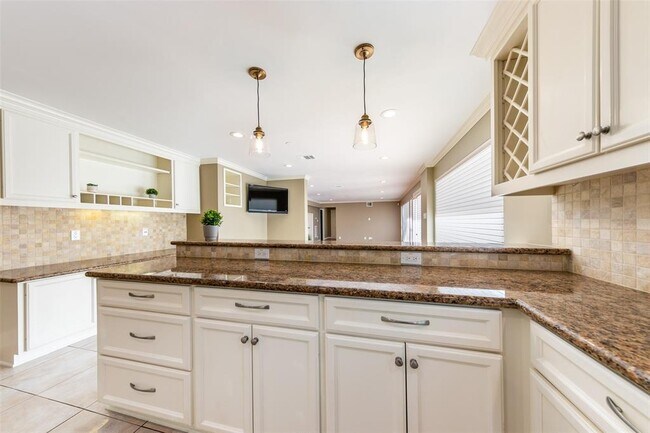 Building Photo - 11839 Stuckey Ln