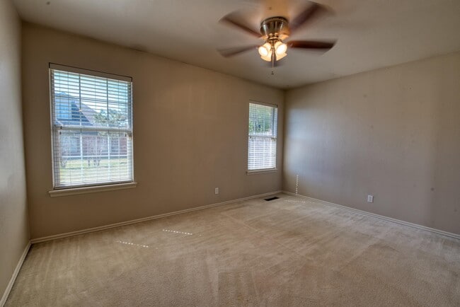 Building Photo - 15501 Arbuckle Heights