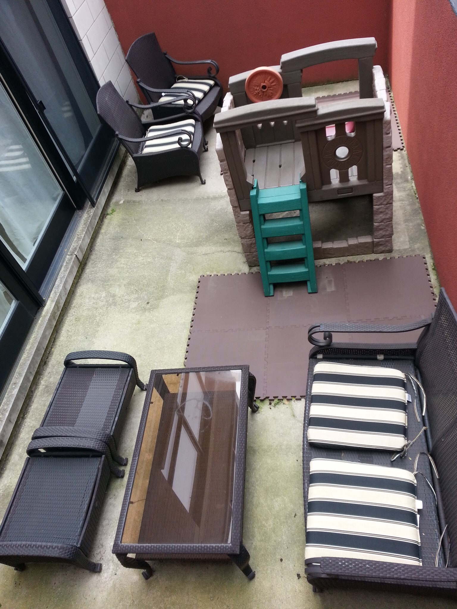 Patio - 2531 W Moffat St