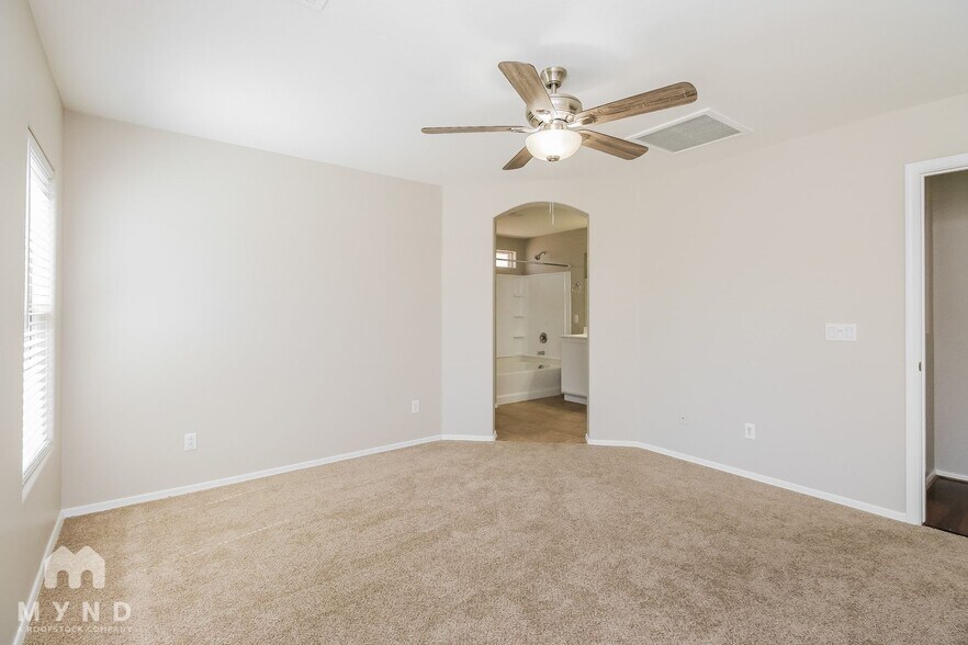 Building Photo - 3263 E Joseph Way