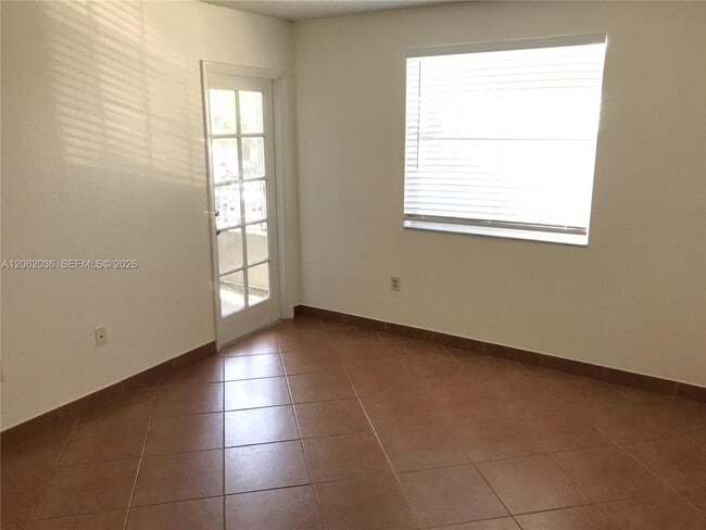 Building Photo - 2890 N Oakland Forest Dr