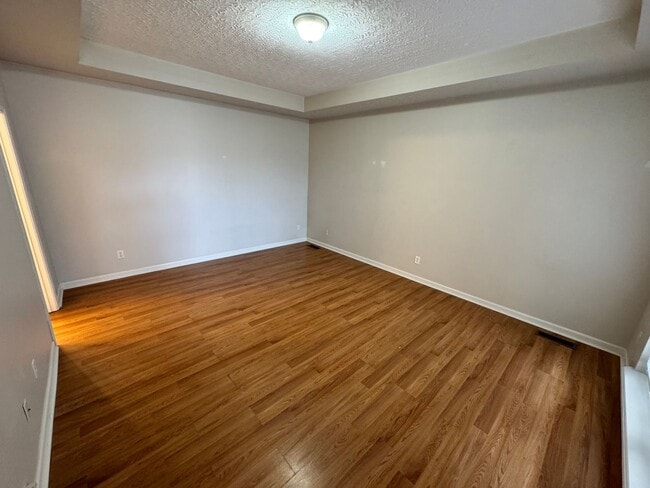 Building Photo - Comfortable 2-Bed, 2-Bath Home