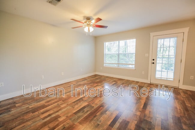 Building Photo - 314 Liriope Loop