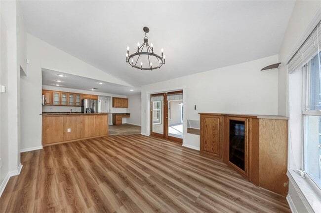 Building Photo - 15002 Rocky Ledge Dr