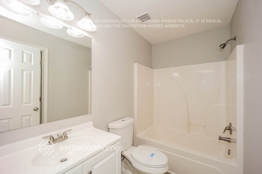 Building Photo - 2309 Vineyard Ct