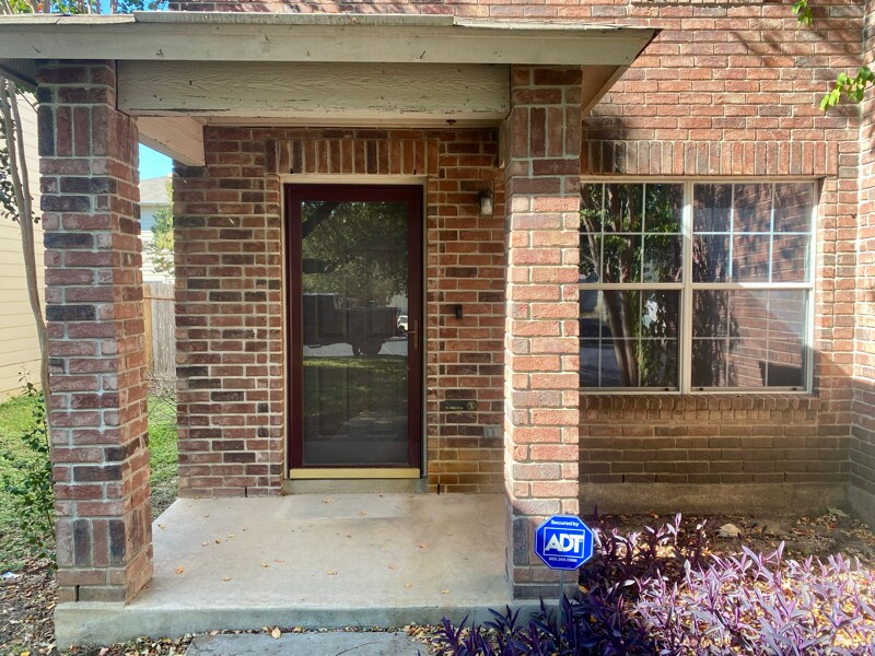 Building Photo - 14735 Bending Point