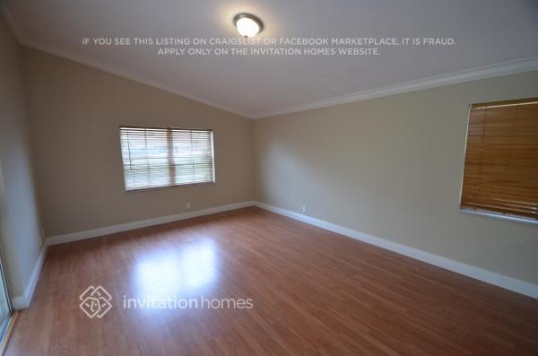 Building Photo - 13081 SW 54th Ct